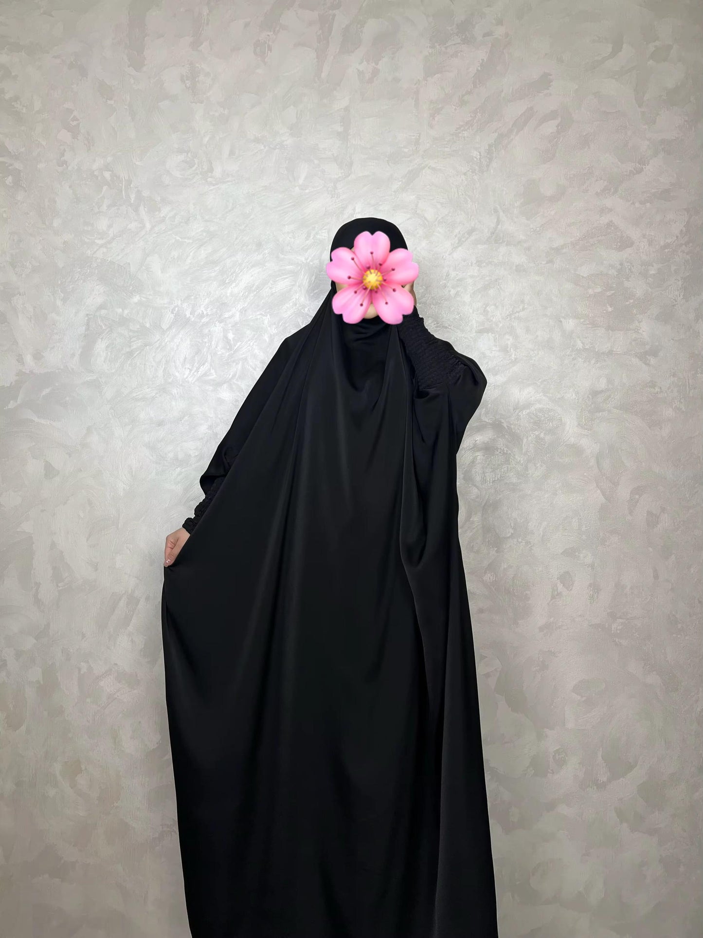 Satin Jilbab – Elegant, Bedeckend & Zeitlos